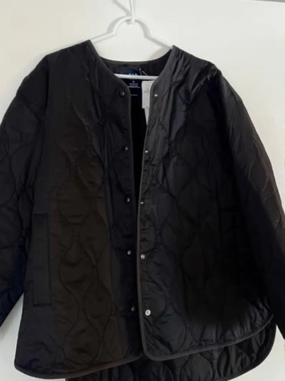 New GAP Quilted Liner Jacket - Picture 2 of 5